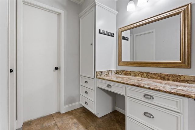 10014 Burgundy Drive, Woodway, TX 76712