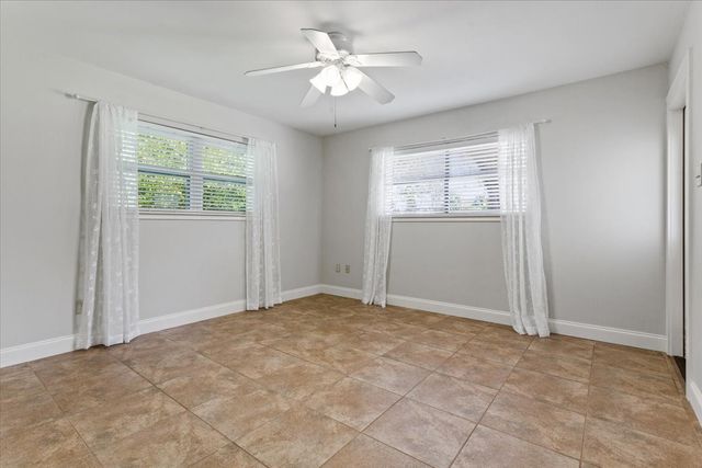 10014 Burgundy Drive, Woodway, TX 76712