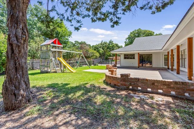 10014 Burgundy Drive, Woodway, TX 76712