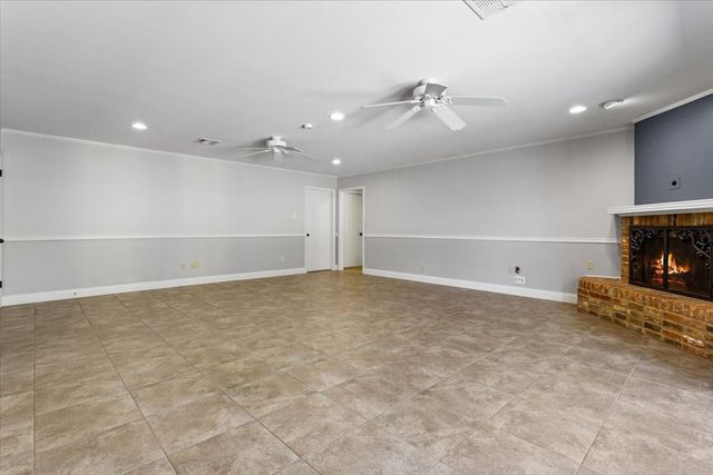 10014 Burgundy Drive, Woodway, TX 76712