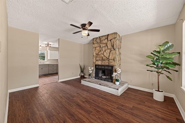 13309 Milo Drive, Crosby, TX 77532