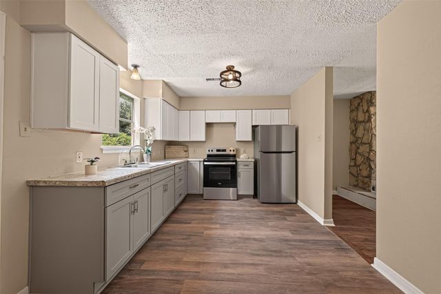 13309 Milo Drive, Crosby, TX 77532