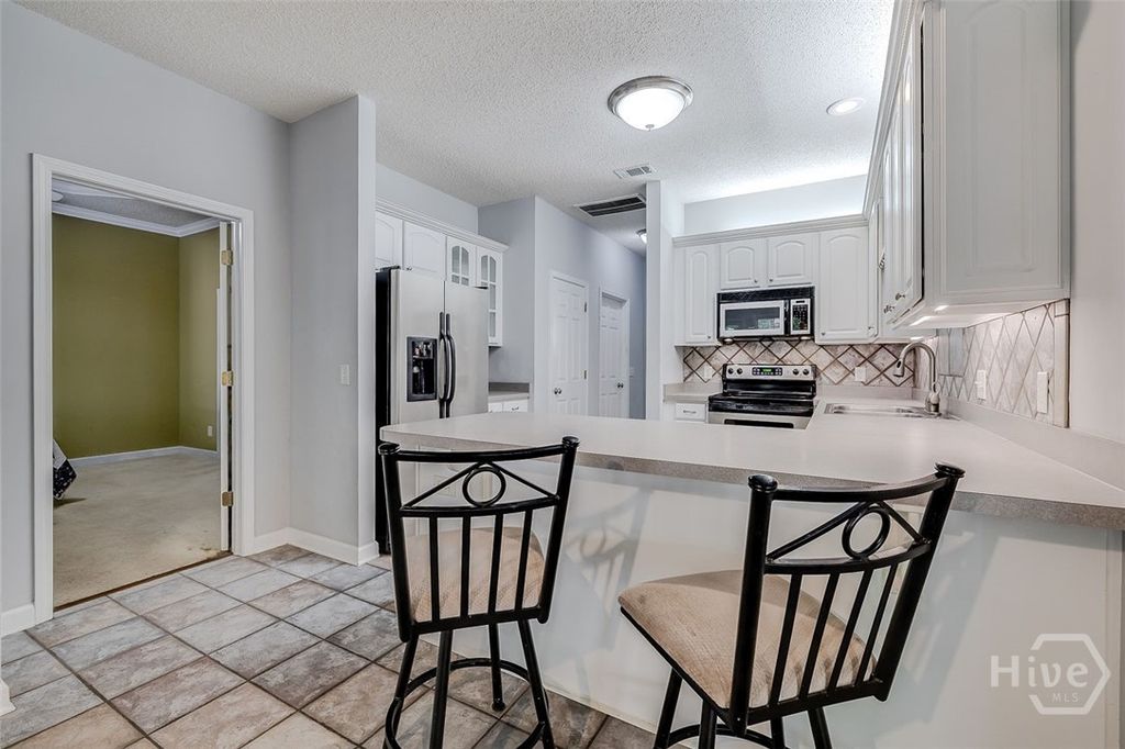 Image 17 of property listing at 304 Erin Court, Rincon, GA 31326