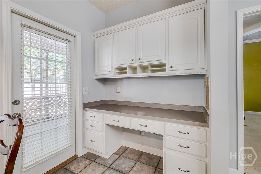 Image 19 of property listing at 304 Erin Court, Rincon, GA 31326