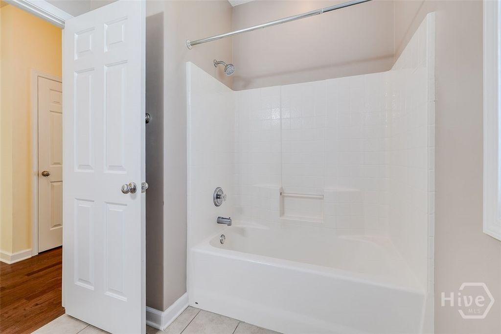 Image 28 of property listing at 304 Erin Court, Rincon, GA 31326