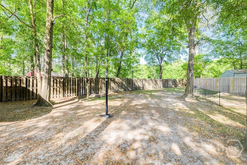 Image 36 of property listing at 304 Erin Court, Rincon, GA 31326