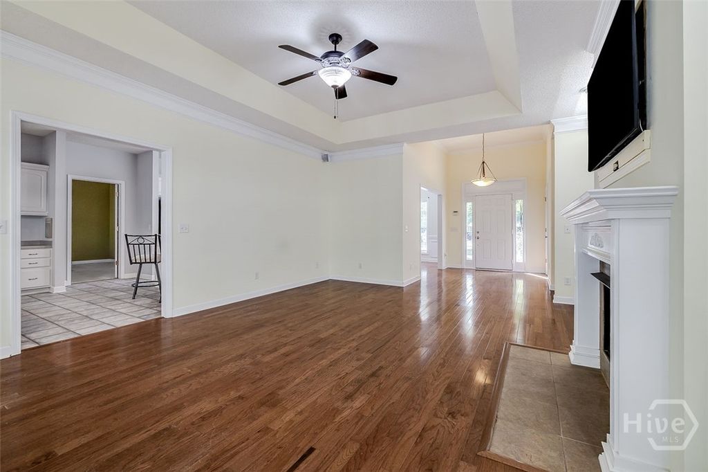 Image 9 of property listing at 304 Erin Court, Rincon, GA 31326