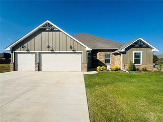 2917 Kingswood Drive, Norman, OK 73071