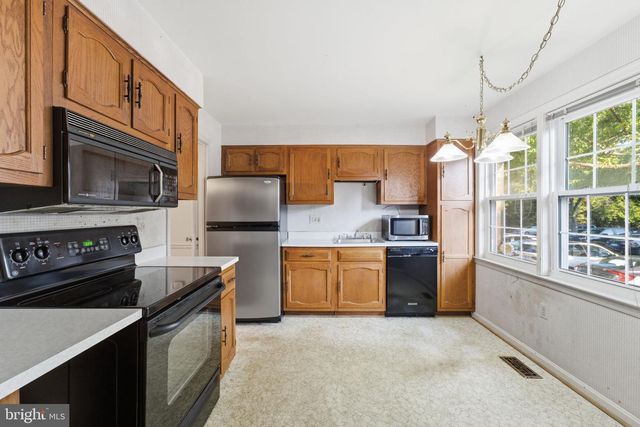 7039 BRADWOOD CT, Springfield, VA 22151
