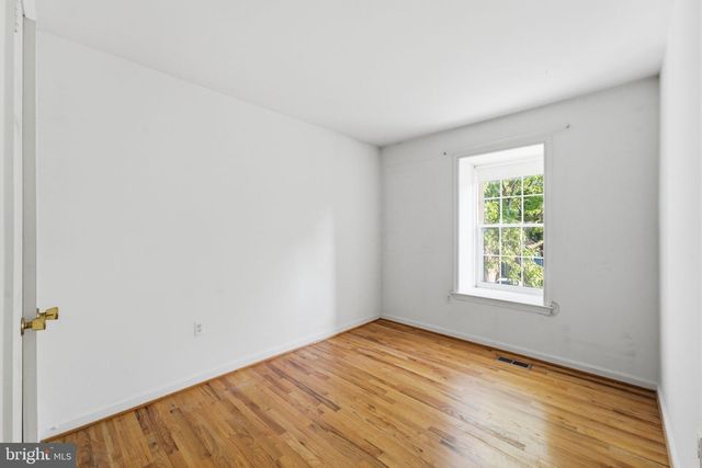 7039 BRADWOOD CT, Springfield, VA 22151