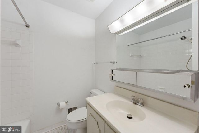 7039 BRADWOOD CT, Springfield, VA 22151
