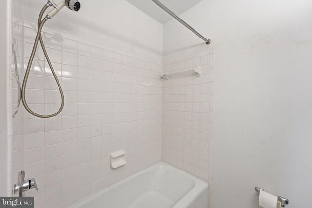 7039 BRADWOOD CT, Springfield, VA 22151