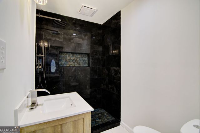 1215 Sheppard Place, Stone Mountain, GA 30083