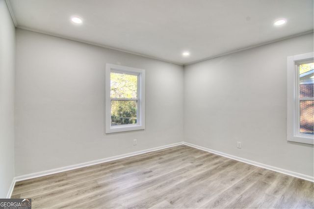 1215 Sheppard Place, Stone Mountain, GA 30083