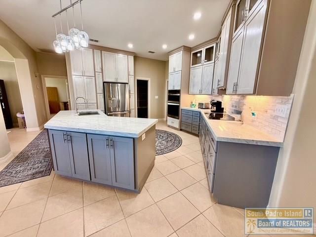 6 Country Club Dr., Laguna Vista, TX 78578