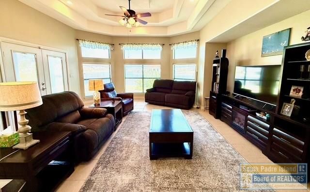 6 Country Club Dr., Laguna Vista, TX 78578