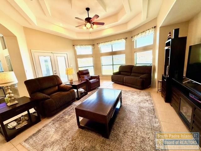 6 Country Club Dr., Laguna Vista, TX 78578