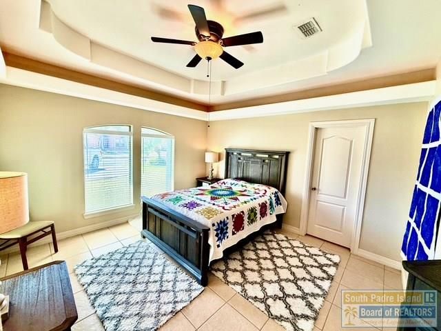 6 Country Club Dr., Laguna Vista, TX 78578