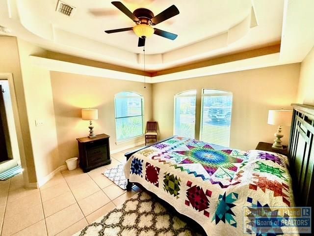 6 Country Club Dr., Laguna Vista, TX 78578