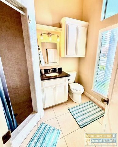 6 Country Club Dr., Laguna Vista, TX 78578