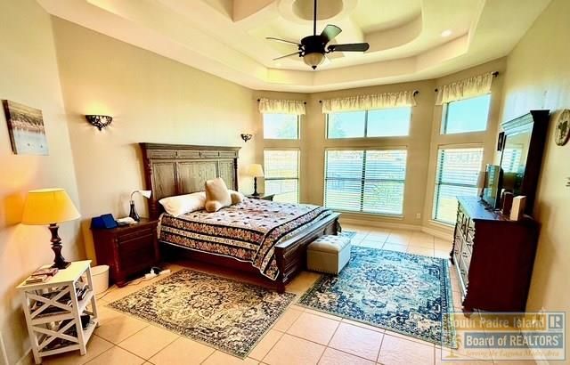 6 Country Club Dr., Laguna Vista, TX 78578