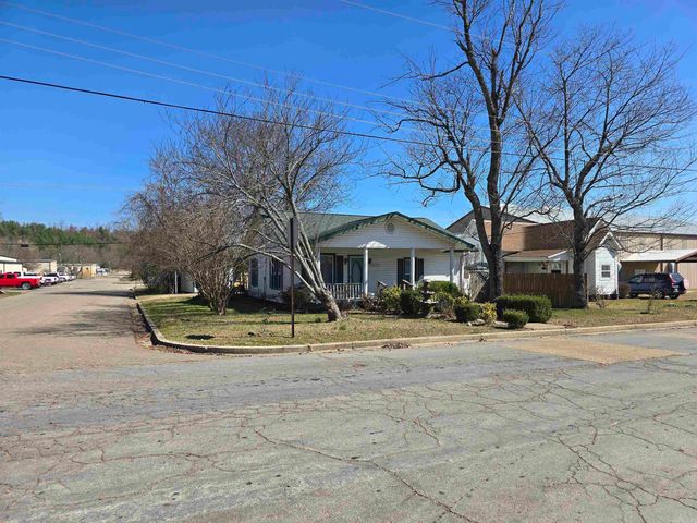 600 Fourth St, Mena, AR 71953
