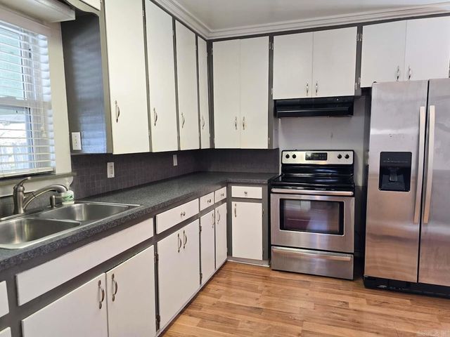 600 Fourth St, Mena, AR 71953