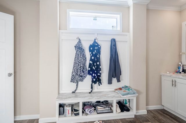 2359 Breeze Ave, Stanton, TX 79782