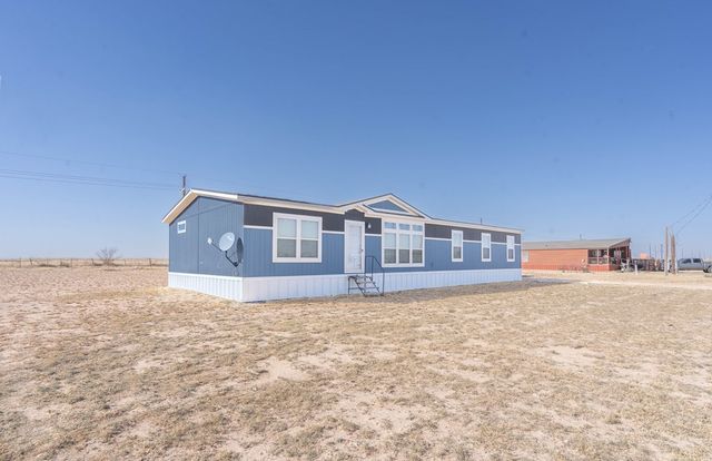 2359 Breeze Ave, Stanton, TX 79782