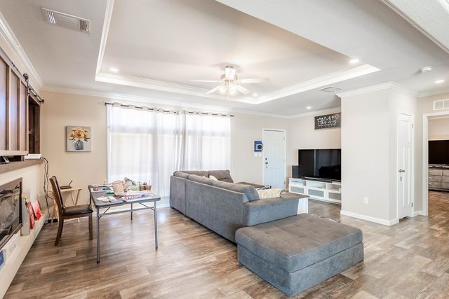 2359 Breeze Ave, Stanton, TX 79782