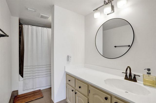 1232 S Military Trl 1913, Deerfield Beach, FL 33442