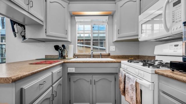 81620 Avenue 49 251b, Indio, CA 92201