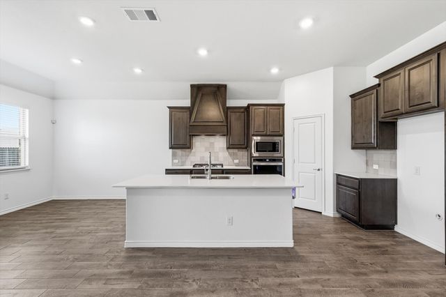 3949 Sidney Lane, Forney, TX 75126