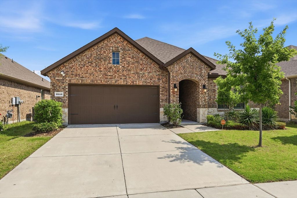 3949 Sidney Lane, Forney, TX 75126
