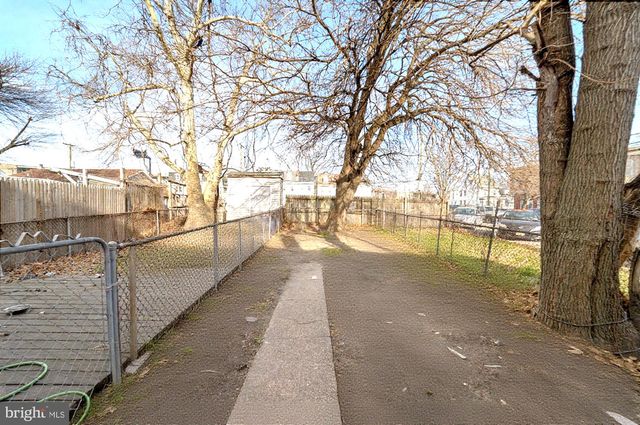 237 MORRIS ST, Gloucester City, NJ 08030