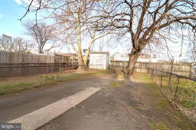 237 MORRIS ST, Gloucester City, NJ 08030