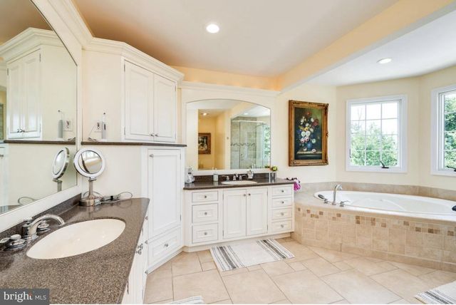 37 STEPHANIE RD, Birdsboro, PA 19508
