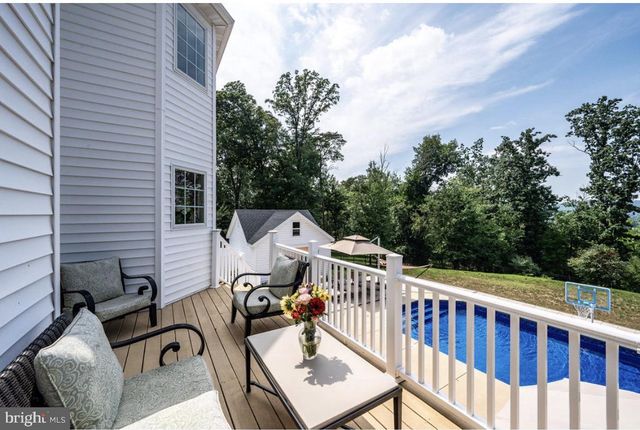 37 STEPHANIE RD, Birdsboro, PA 19508