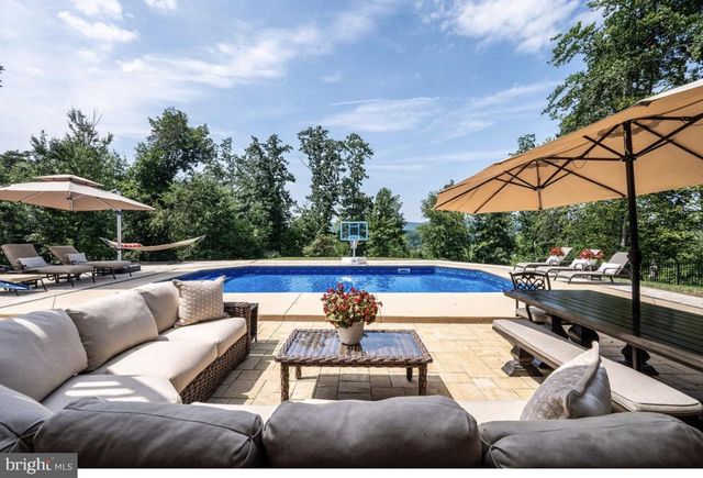 37 STEPHANIE RD, Birdsboro, PA 19508