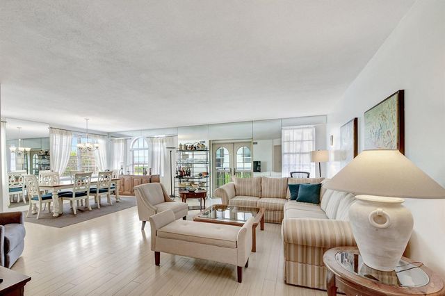 3475 S Ocean Boulevard 116, Palm Beach, FL 33480