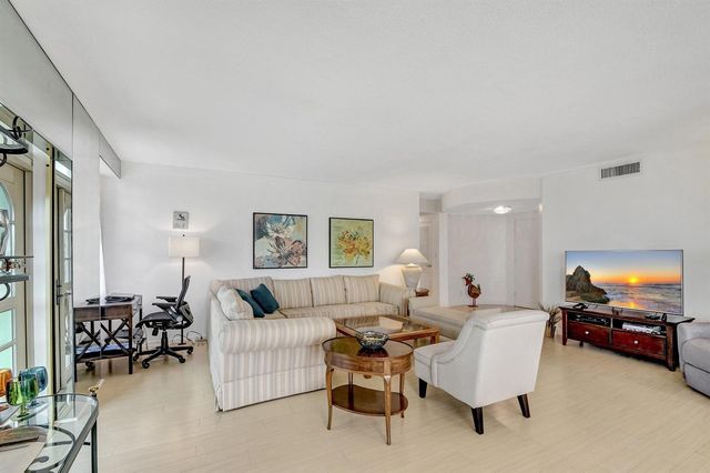 3475 S Ocean Boulevard 116, Palm Beach, FL 33480