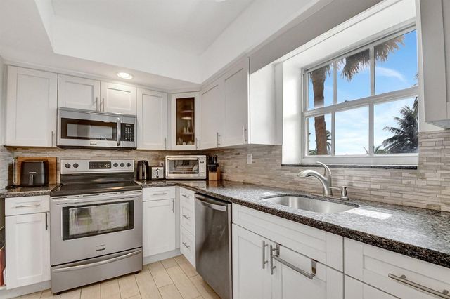 3475 S Ocean Boulevard 116, Palm Beach, FL 33480