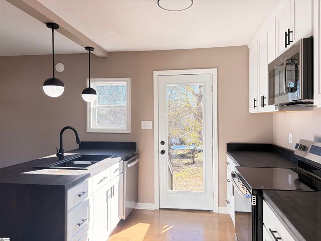 202 Placid Court, Spartanburg, SC 29307