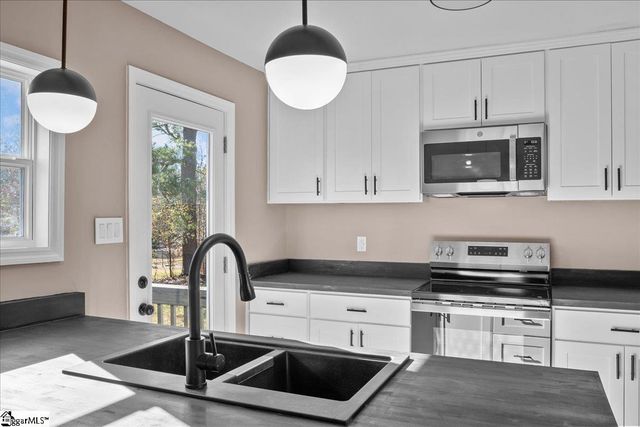 202 Placid Court, Spartanburg, SC 29307