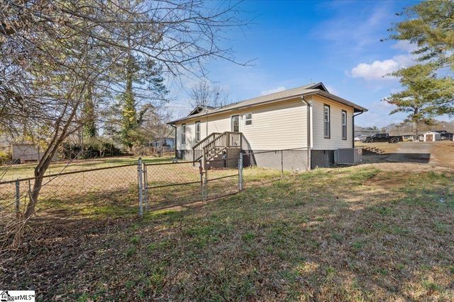 202 Placid Court, Spartanburg, SC 29307