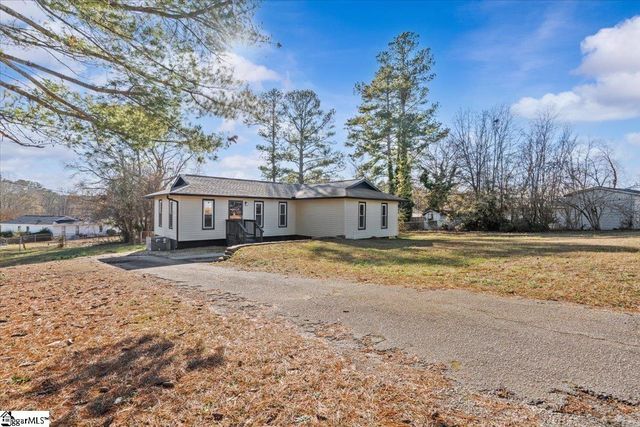 202 Placid Court, Spartanburg, SC 29307