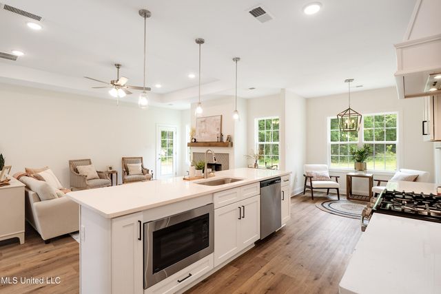 7327 Newbury Drive, Olive Branch, MS 38654