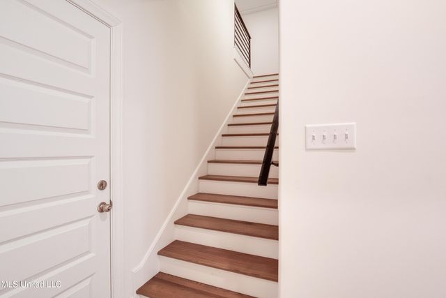 7327 Newbury Drive, Olive Branch, MS 38654
