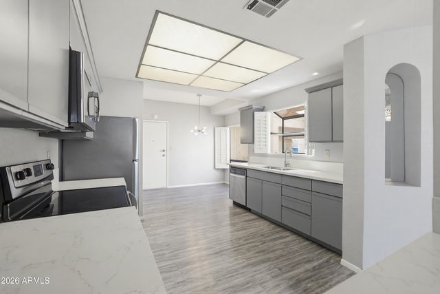 6550 N 47TH Avenue 131, Glendale, AZ 85301