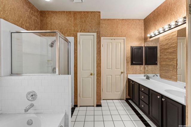 19107 EVENING TRAIL DR, San Antonio, TX 78256